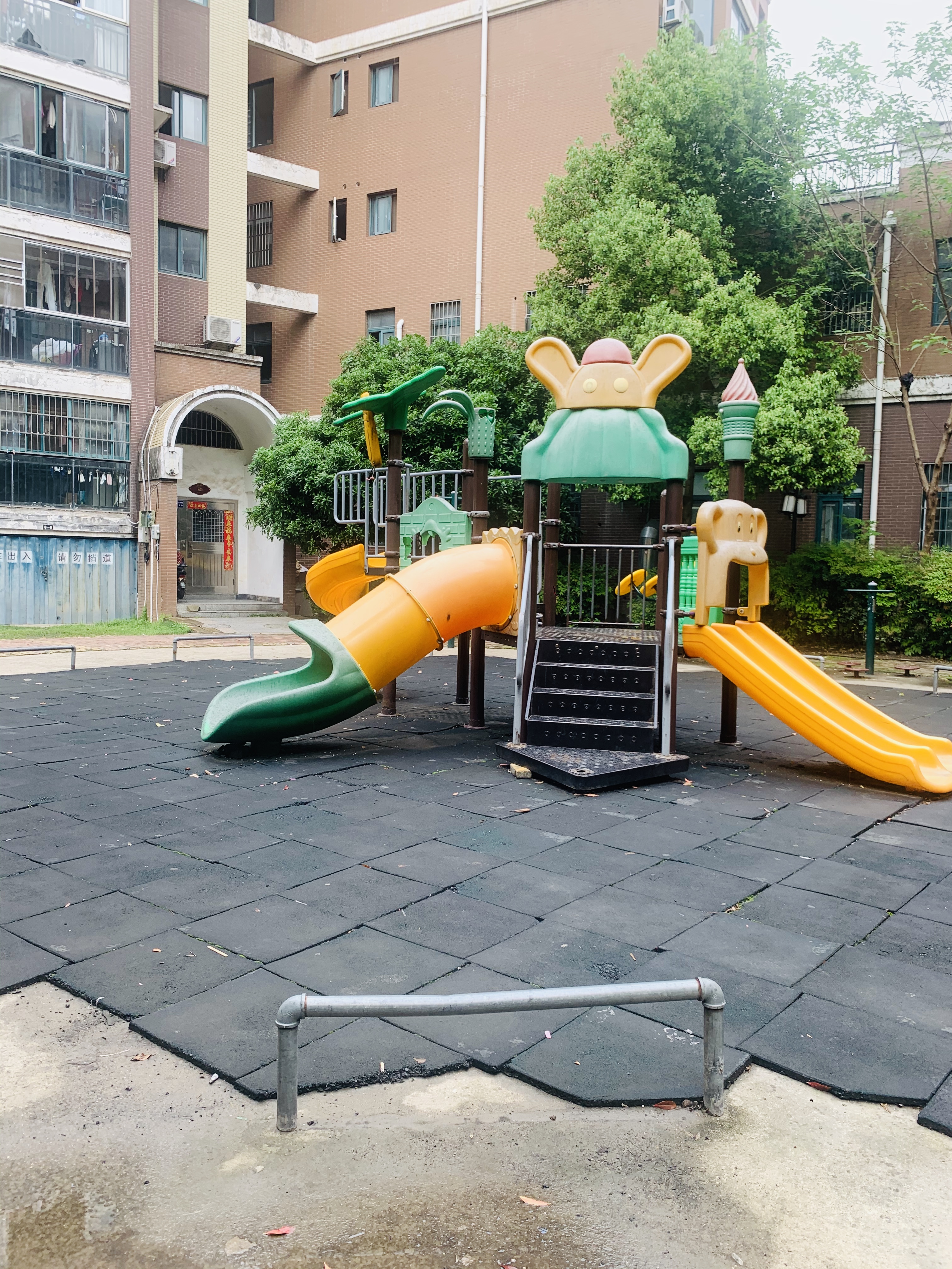 香岸华府，复式楼，36W，来不及解释，QIANG就完了........