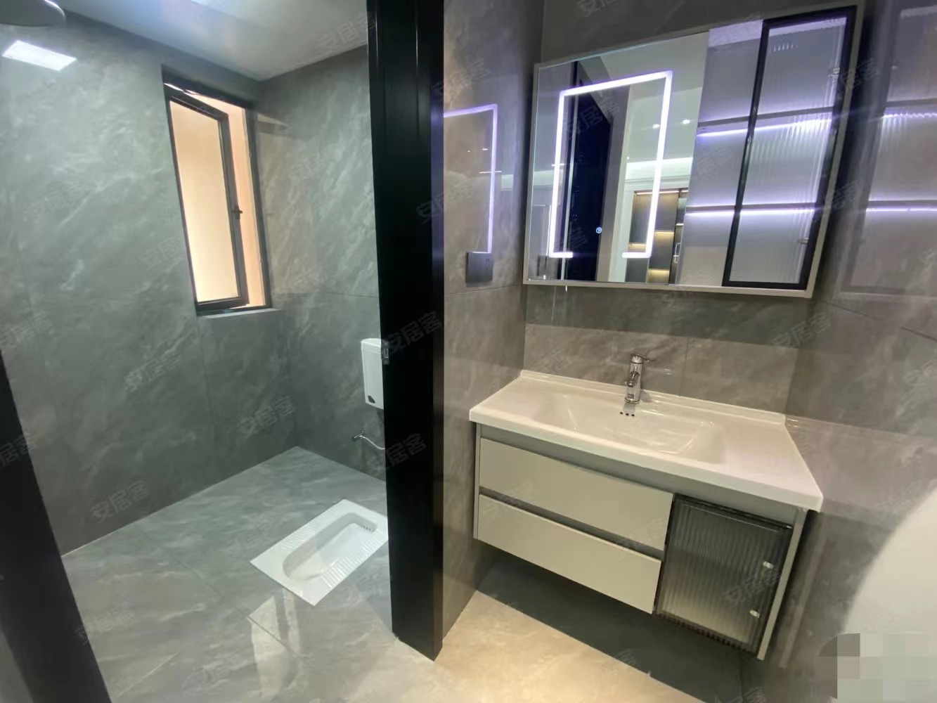 11，业主诚心出售，城南御台公馆，精装边户三房，全新装修，证满二，电梯好楼层