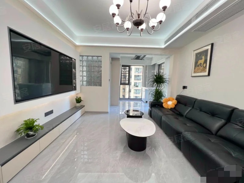 急售，城南，元泰未来城，全新精装三房两卫，书包房，好楼层