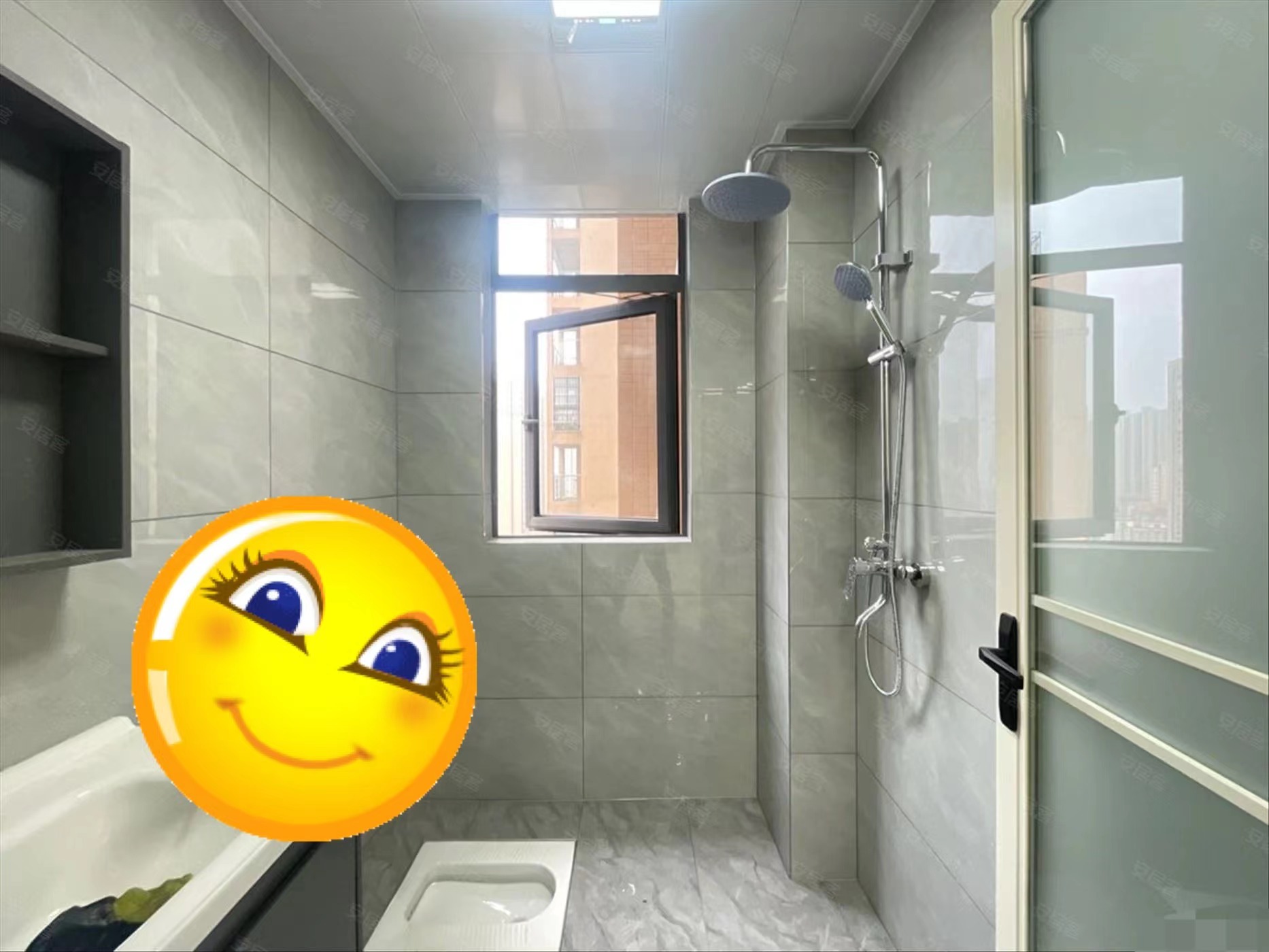 46，捡漏，全新装修三房，队口仙桃xiao学风和日丽三中，证件满两年，电梯中间楼层