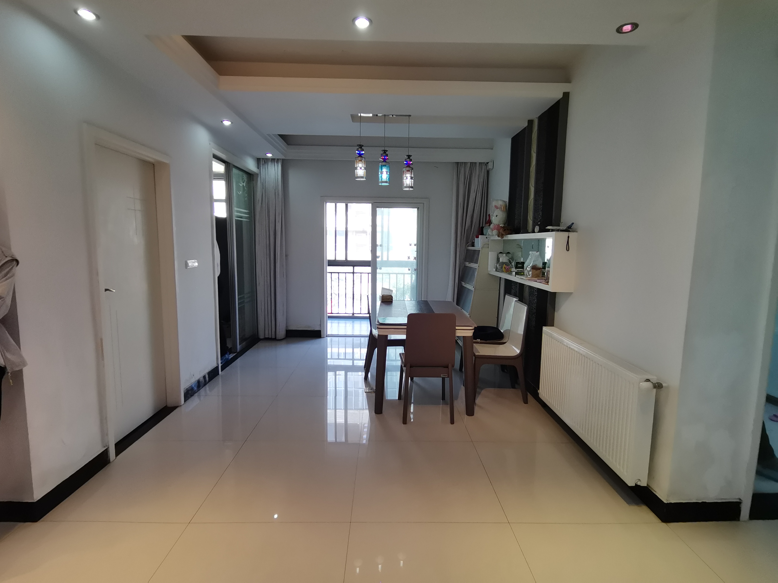 世纪雅园精装三房全屋暖气片中间楼层房东诚意出售