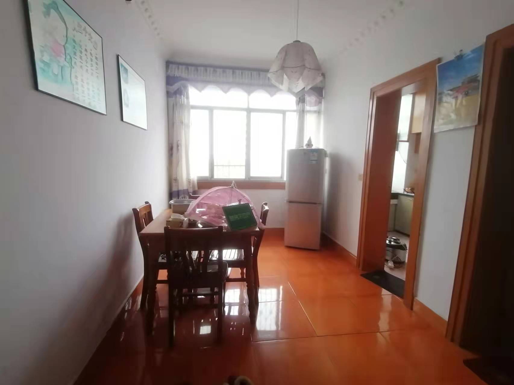 三中旁边粮义宿色精装修步梯好楼层不动产证在手看房方便