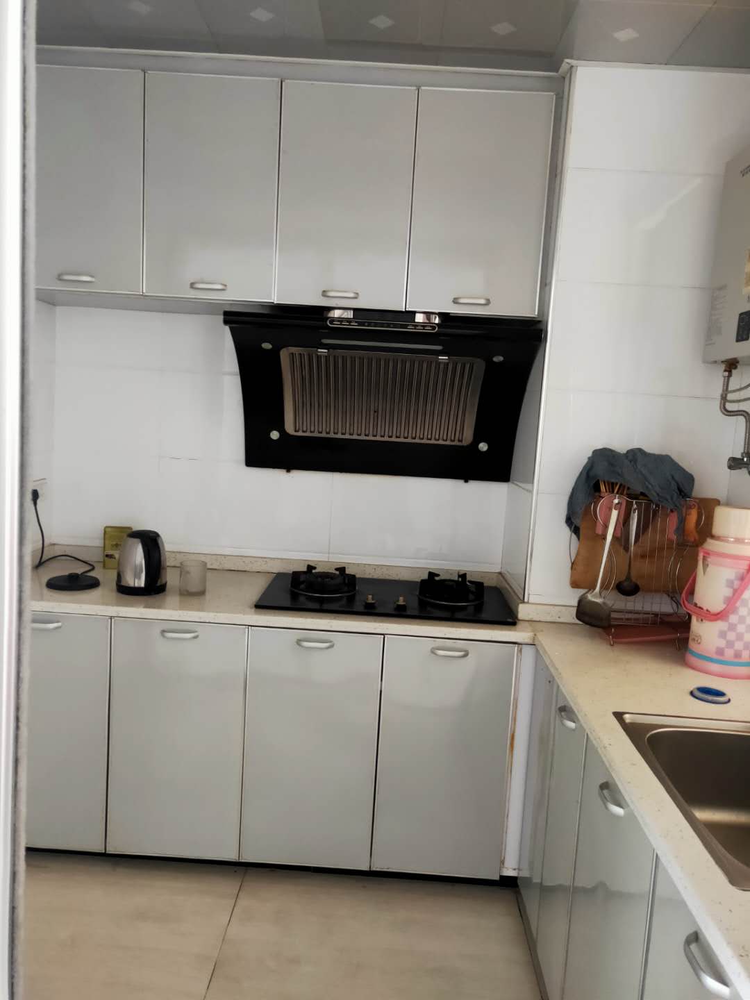 车站对面时代广场中高层室内精装可拎包入住证件满二