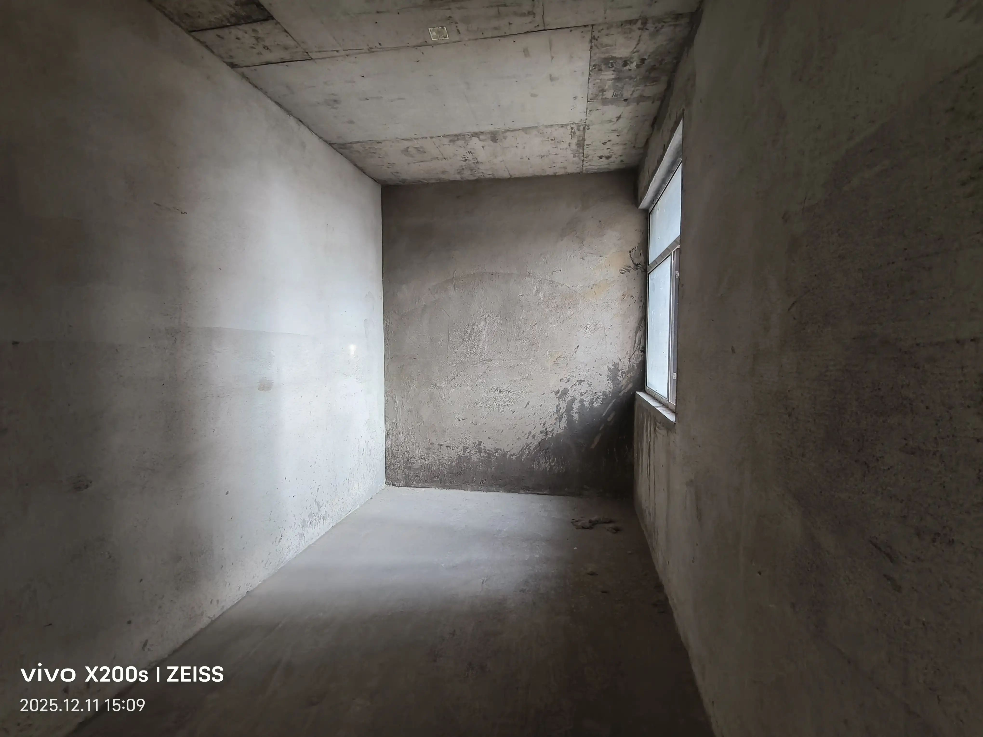 捡漏，时代天骄，单价2850，毛坯三房，好楼层20楼。证满二