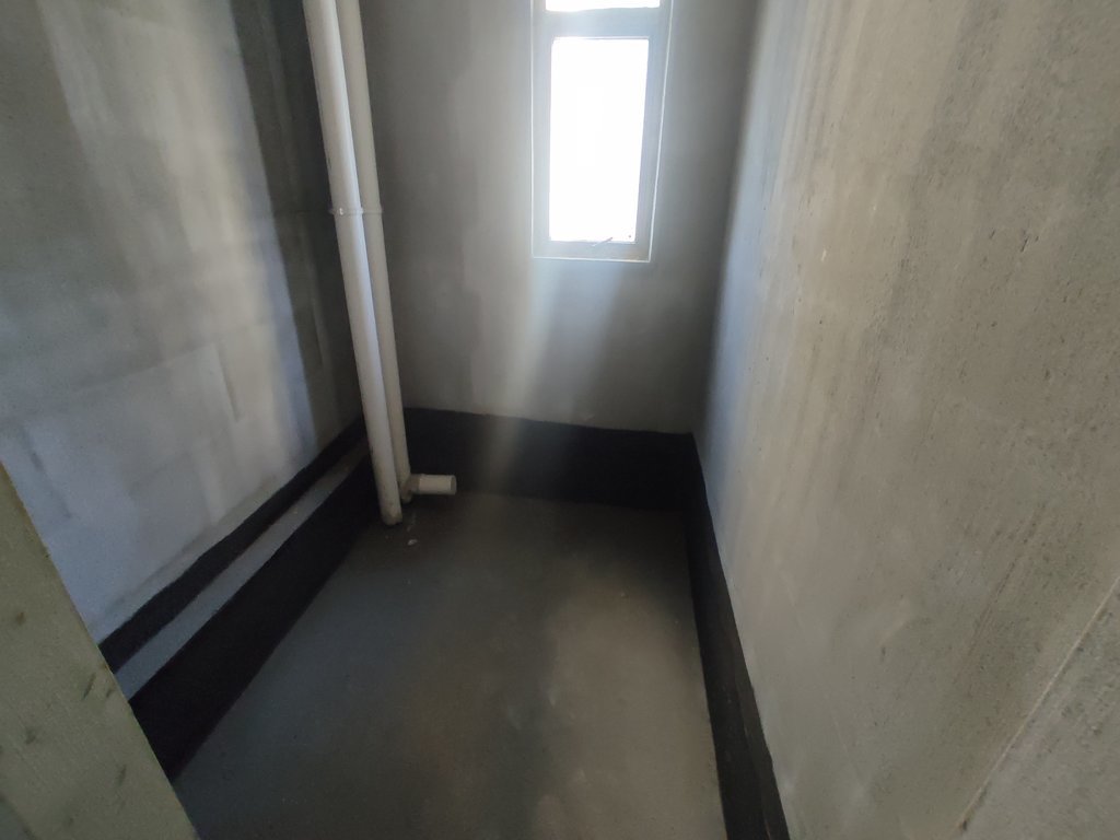 御湖世家毛坯大三房还送车位南北通透看房方便學笑就在旁边