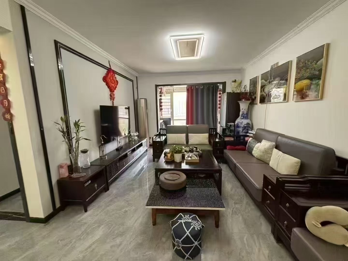 371，城南，沔阳公馆隔壁， 尹台公馆，精装三房，电梯好楼层11楼，总价38万。要求全款