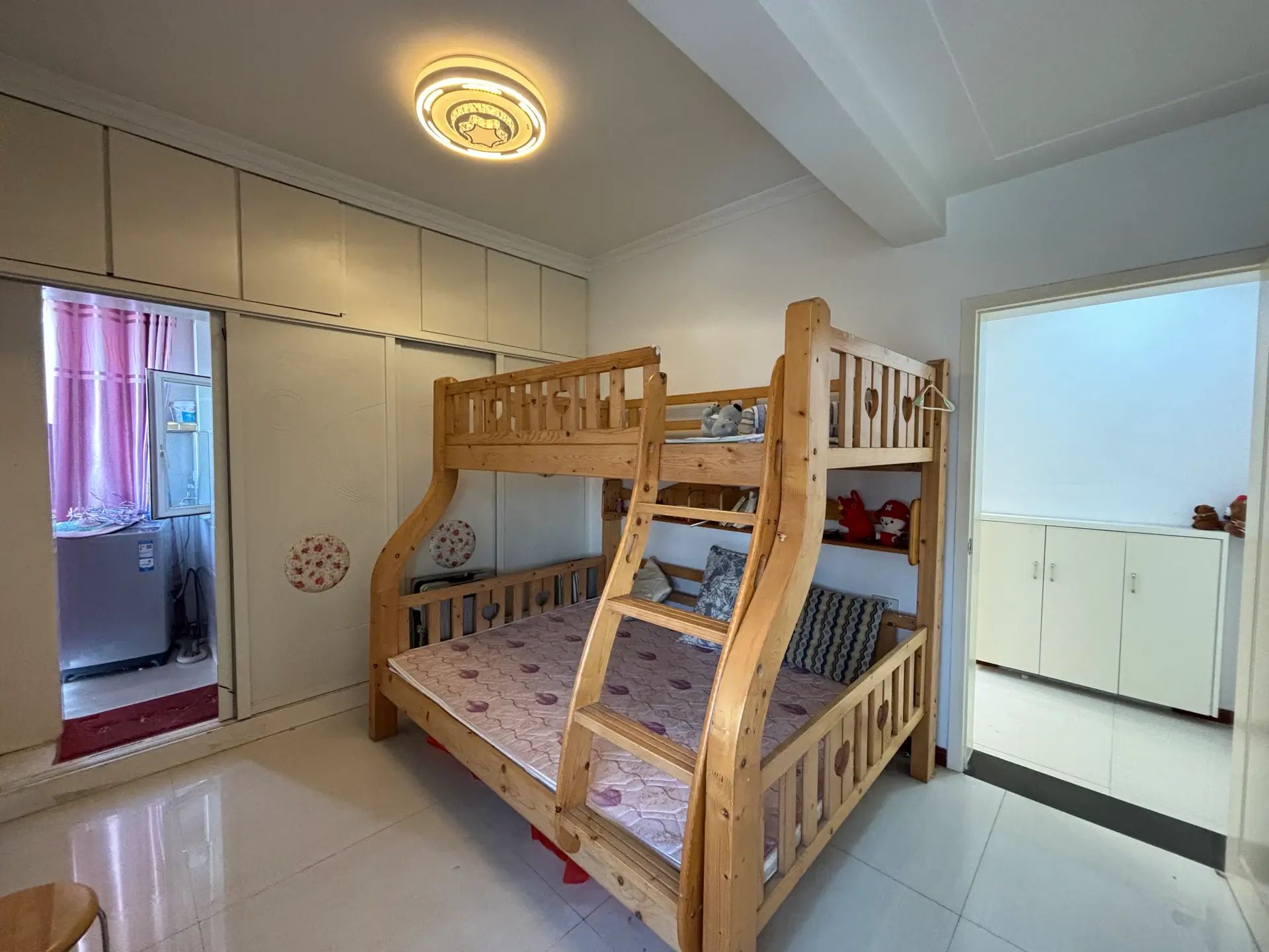 电梯小高层，新景园，精装两房，证满二，拎包入住，28个，好楼层