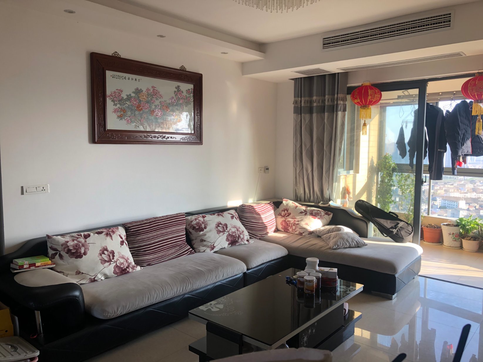 御台公馆大盘装修3房2厅2卫接受按揭采光看视野