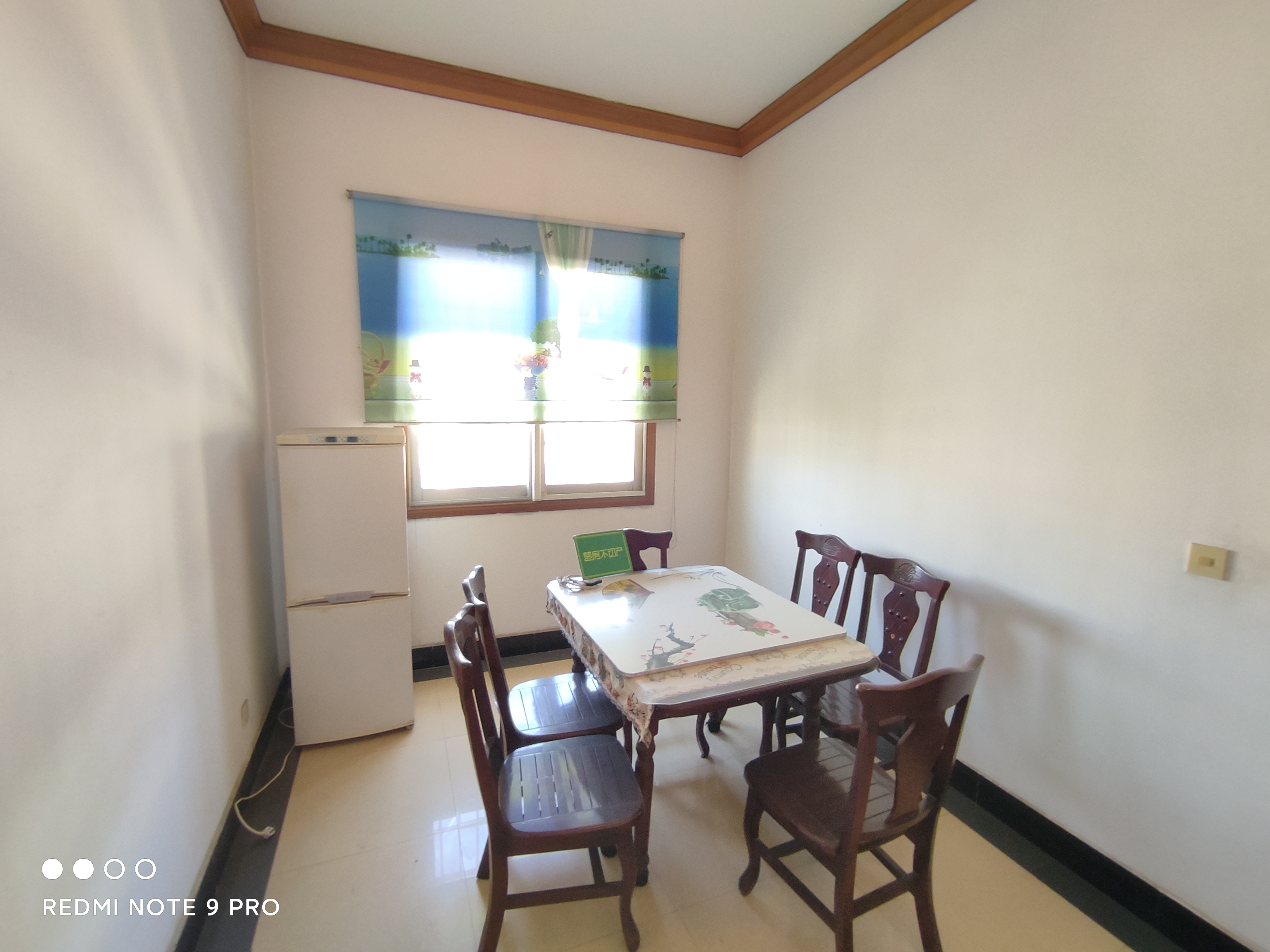 德政园香榭里精装三房两卫南北通透户型采光通风效果非常奈斯适合长期居住带地下储藏室证件满二