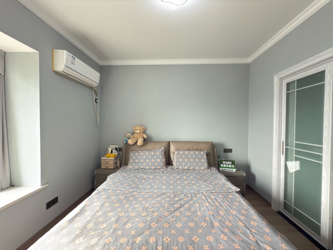 捡漏，城南，南国明珠，南北双阳台，精装四房，单价5200，证满二，好楼层10楼