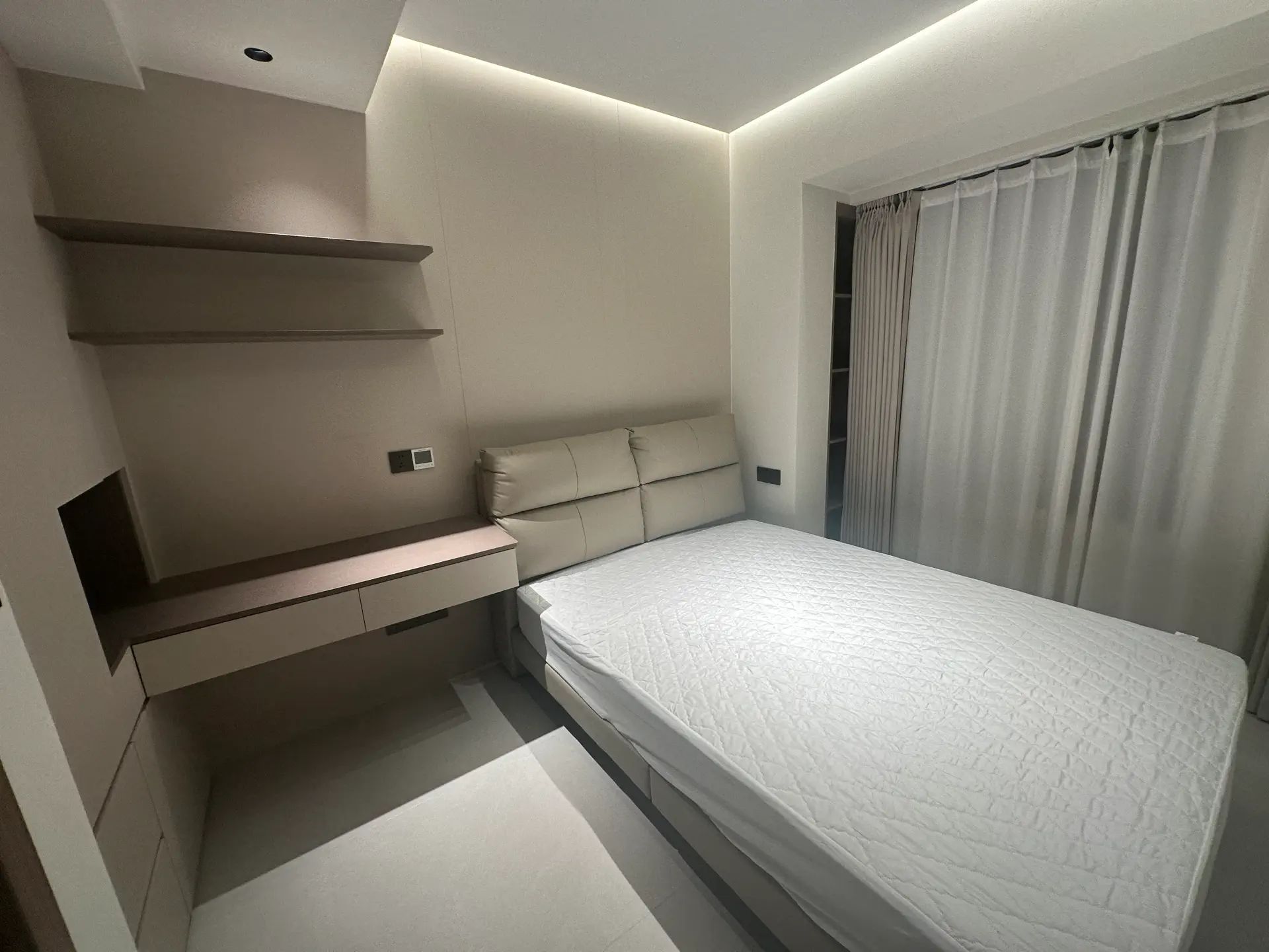 城南，蓝天花园，洋房一梯一户小高层，精装三房，16楼，全屋品牌定制