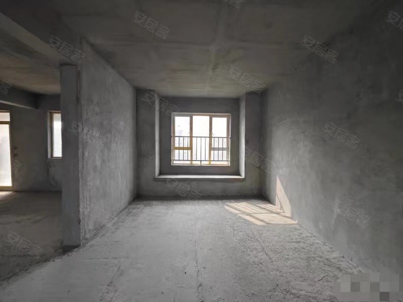 房东亏本出售，捡漏，拼手速城南，新城名都，单价5800，20楼边户，大三房