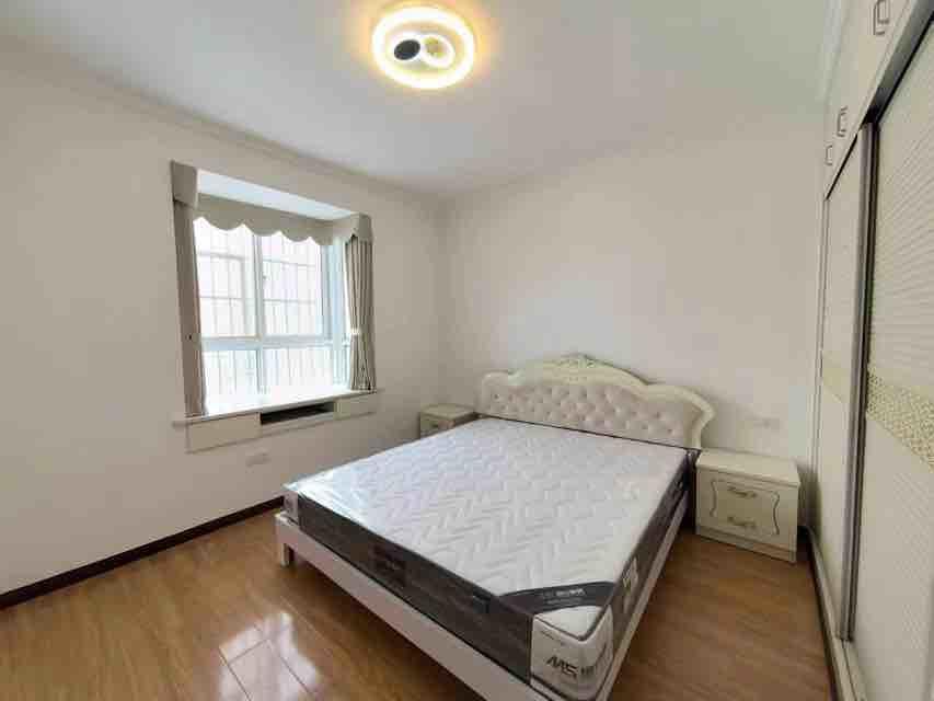 降价了！！！房东亏本急售，城南单价5089，精装三房，南北双阳台，电梯好楼层