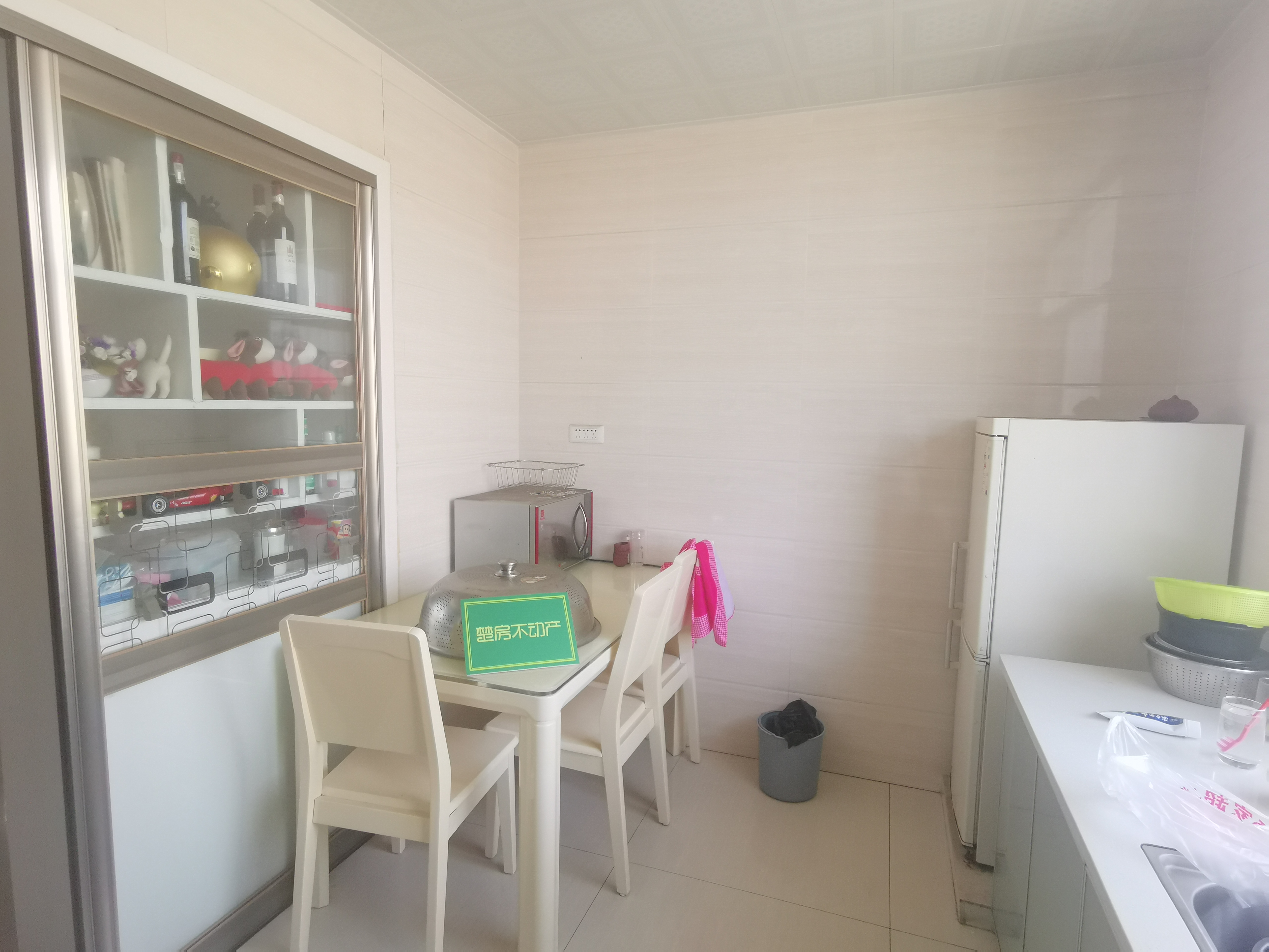 恒大名苑精装2房带一下小书房南北通透老证税费低看房方便