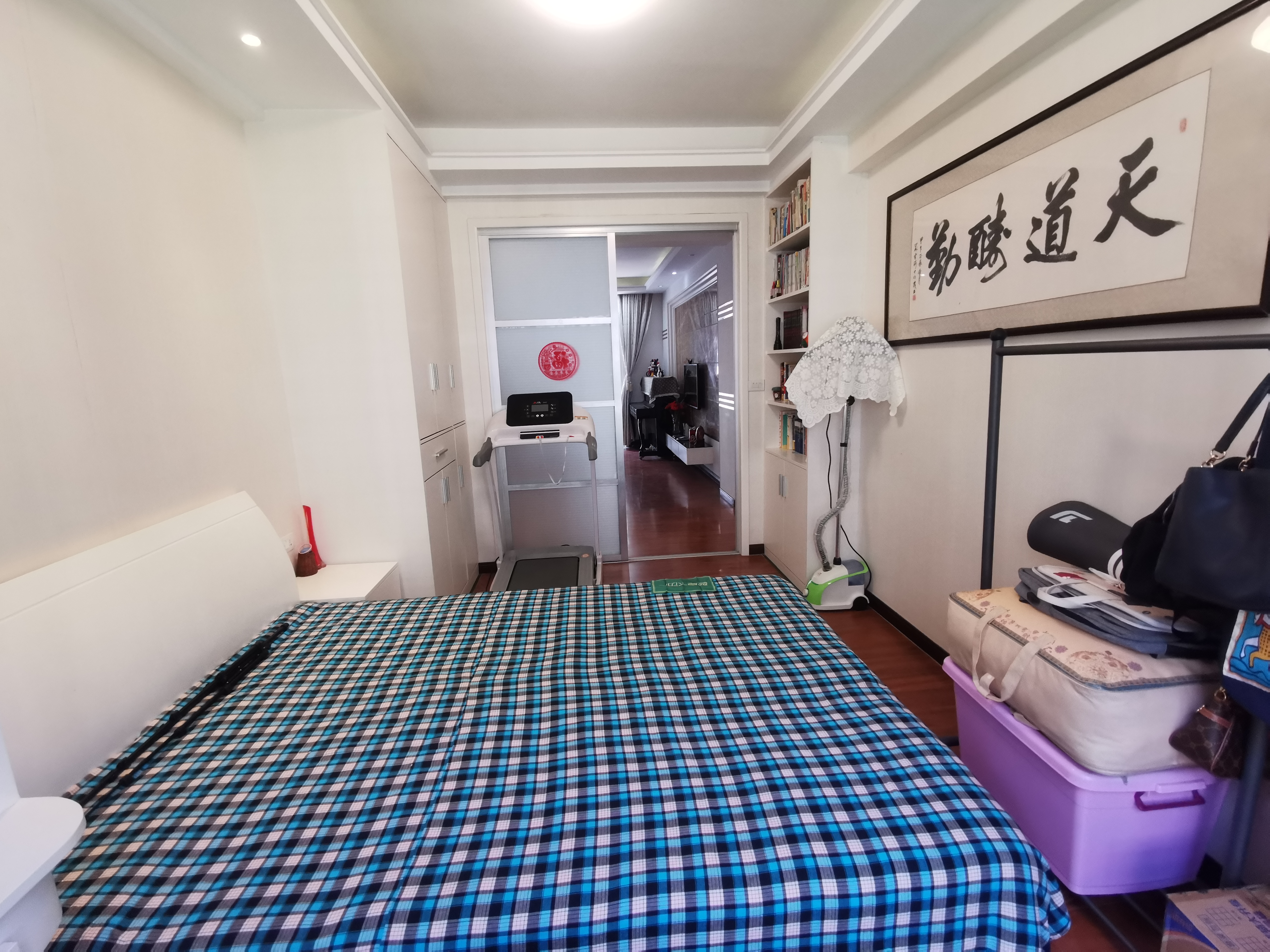 中央华府精装大三房小高层公摊低保养非常好拎包入住满五W一诚心出售