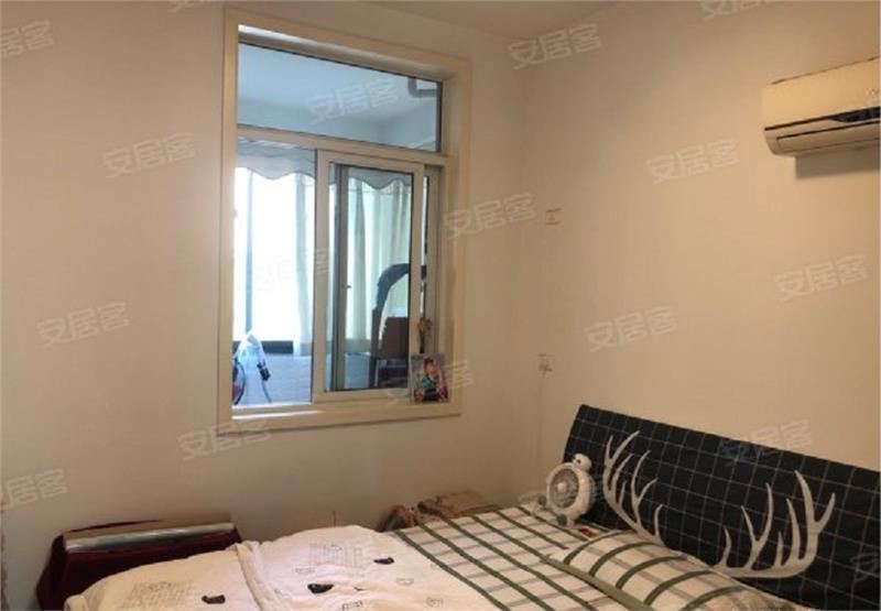 世纪雅苑精装2房，带大阳台，拎包入住，证满五，看房方便！！