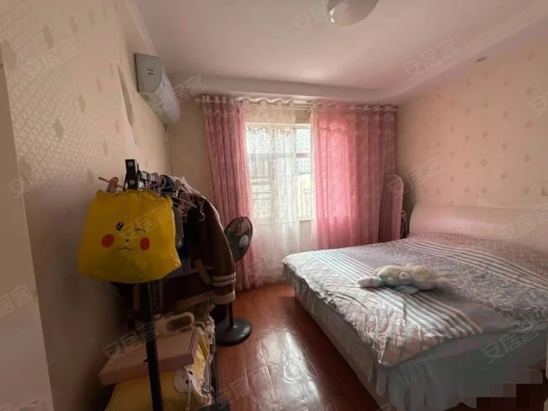 捡漏，急卖，城南元泰，边户，三中门口，电梯精装3房2卫，证满二