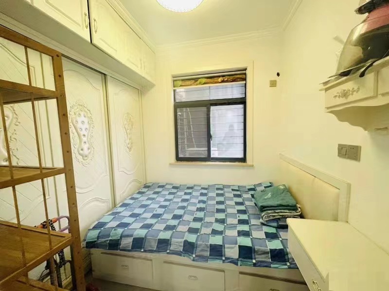 降价了，城南好地段，天诚缘，精装三房，电梯好楼层21楼，成色新，证满五