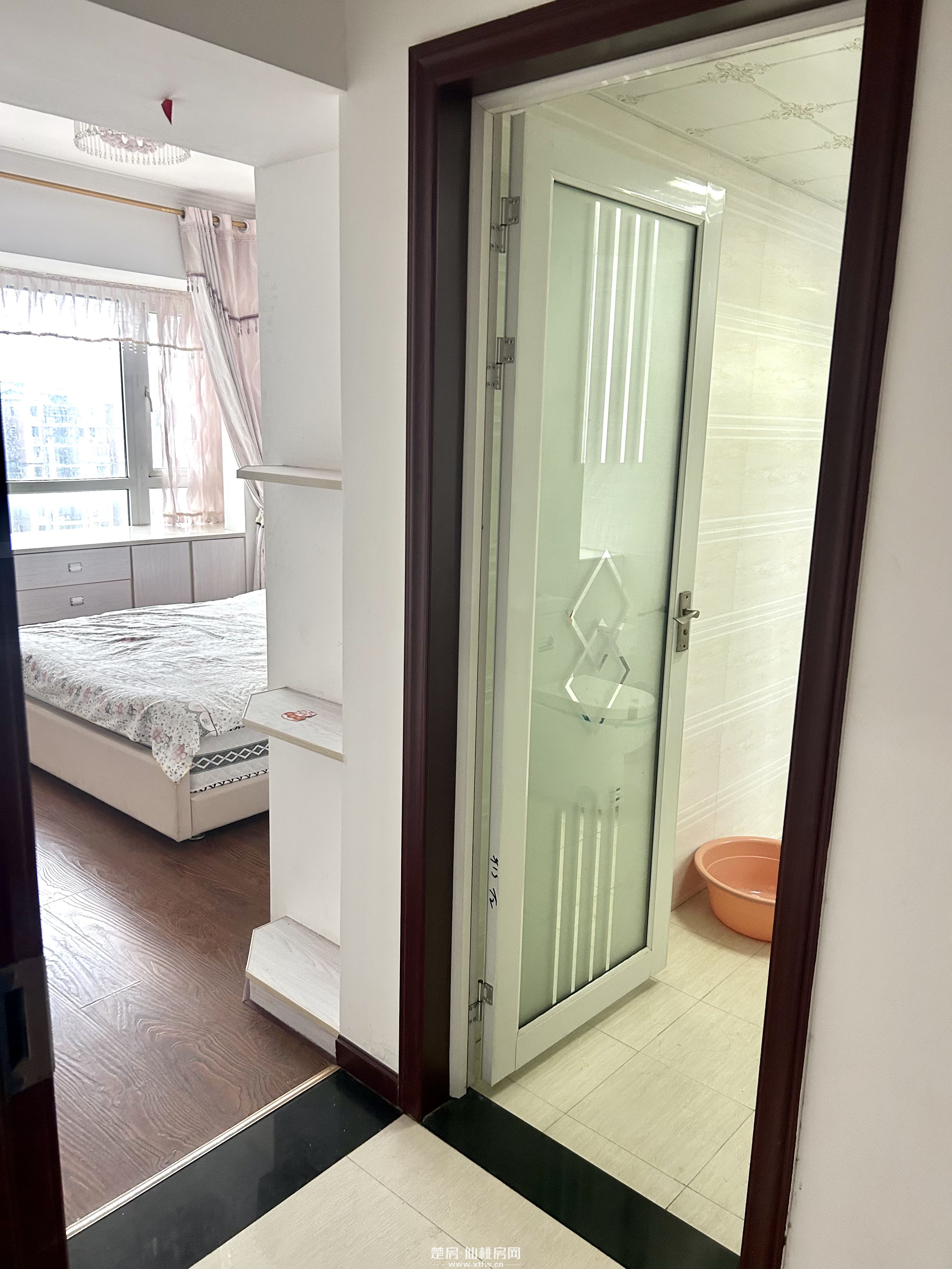 诚信出售捡漏福星城大三房满五户型好得房率高