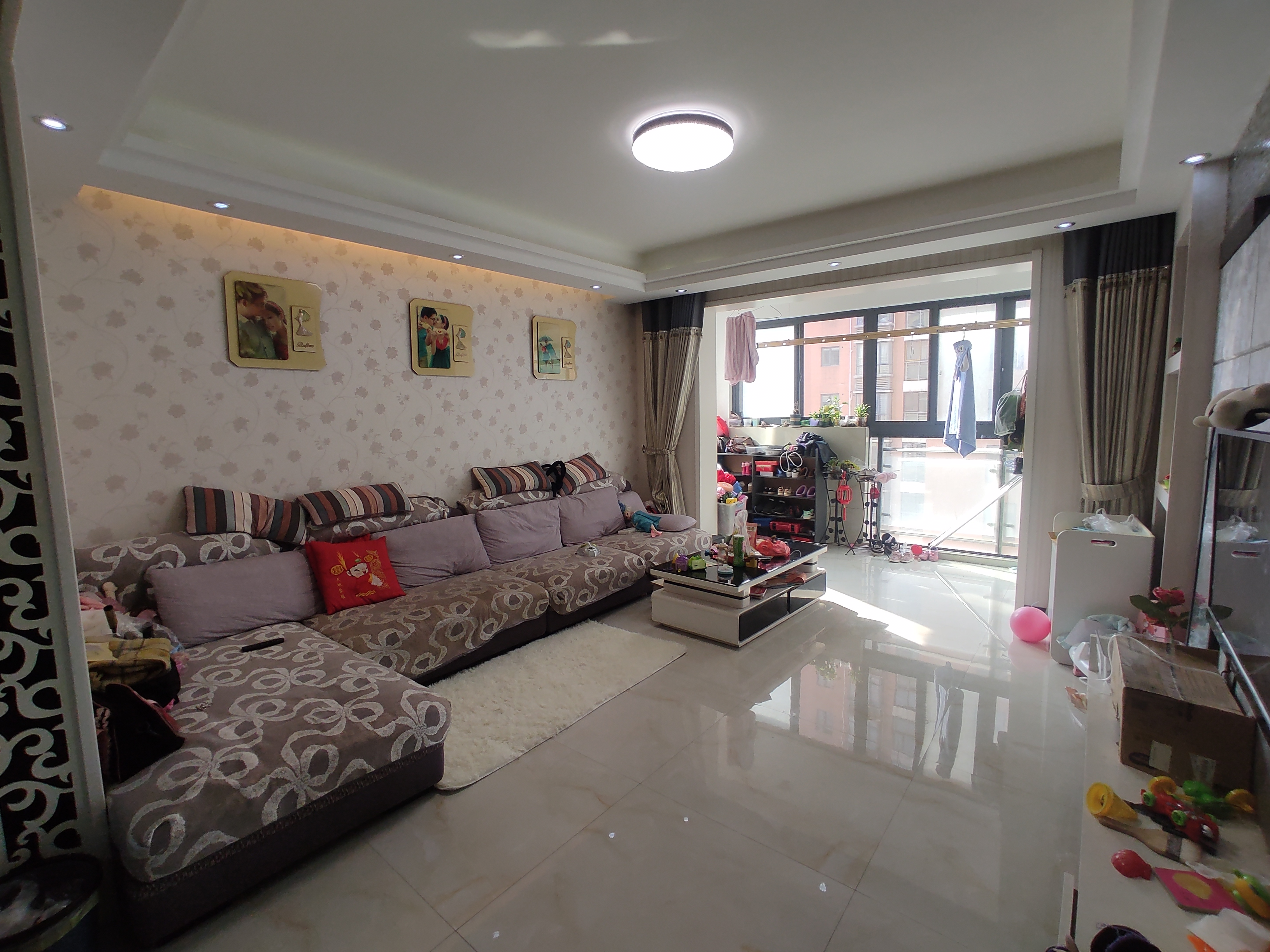 紫金城精装大两房.出行方便.证件满二.看房约