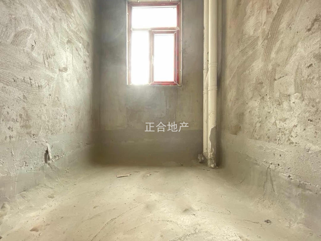 城南沔阳公馆，电梯中间楼层，边户，单价4990，南北通透，老证，元泰三中，