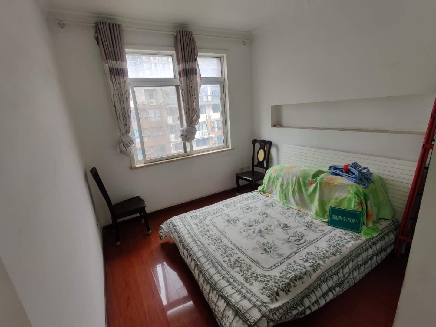 世纪雅园大三房装修大阳台城西可读仙桃 看房方便