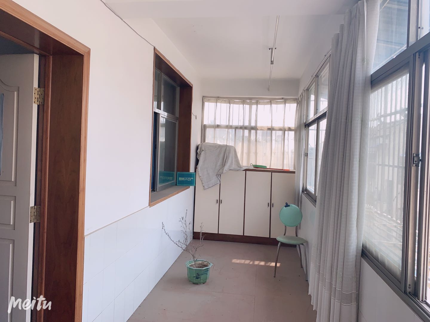 地锦小区四中旁边精装大平层老证诚意出售