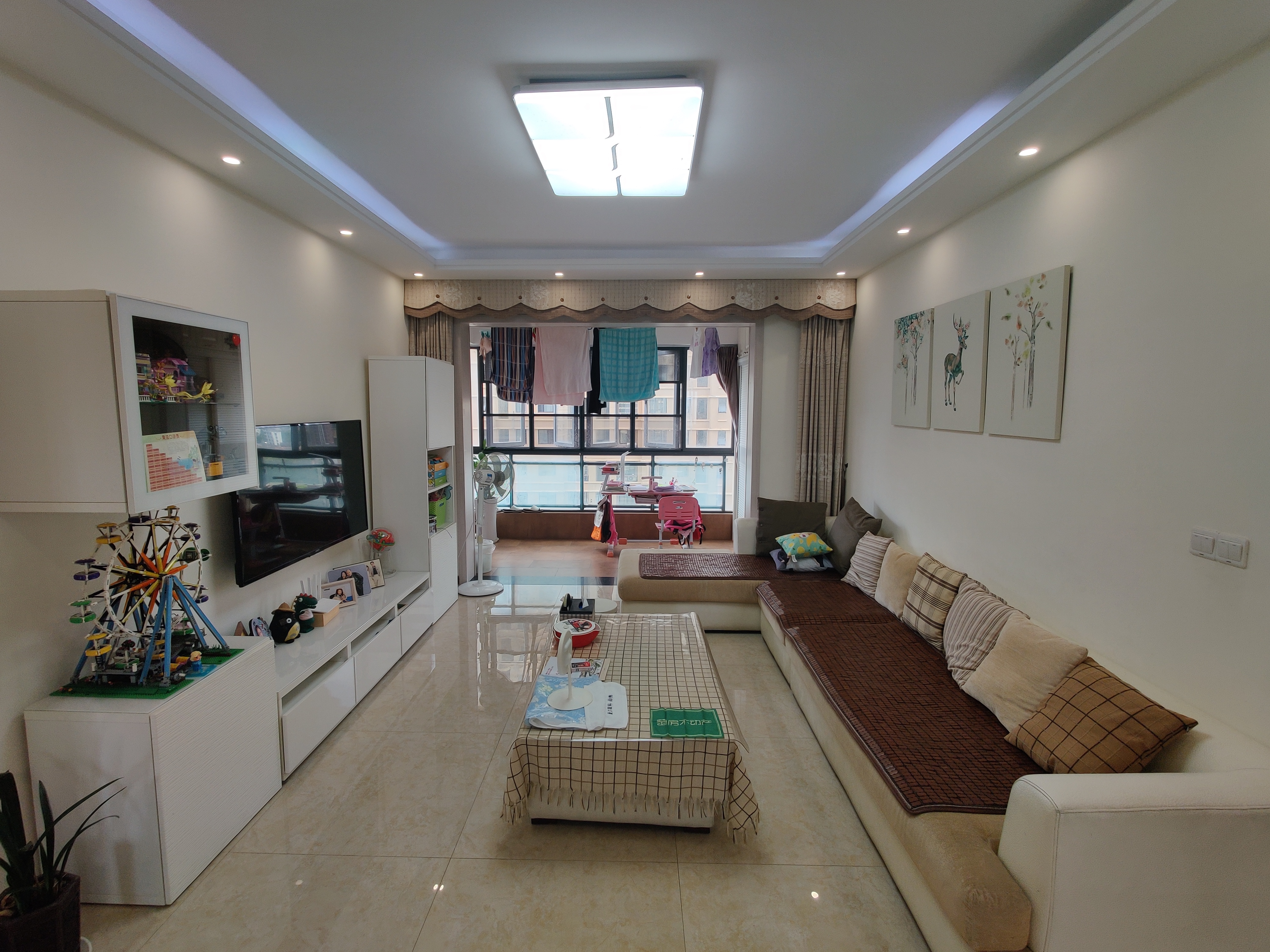 公园世家新八中附近精装三房房东急卖证件在手上随过户看房方便