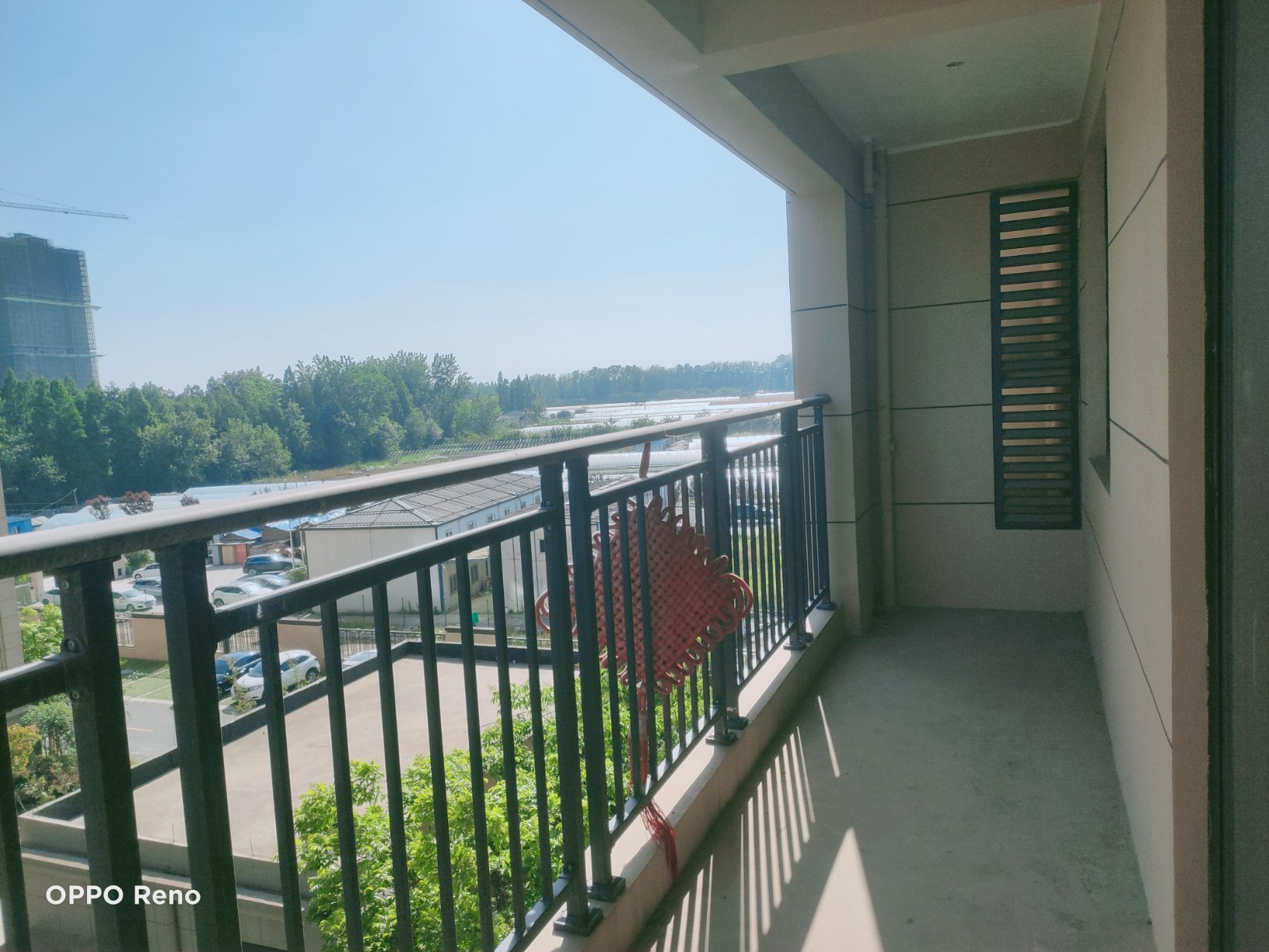 祥生观澜府，电梯江景房，超大空间4房2厅2卫1厨1阳台。