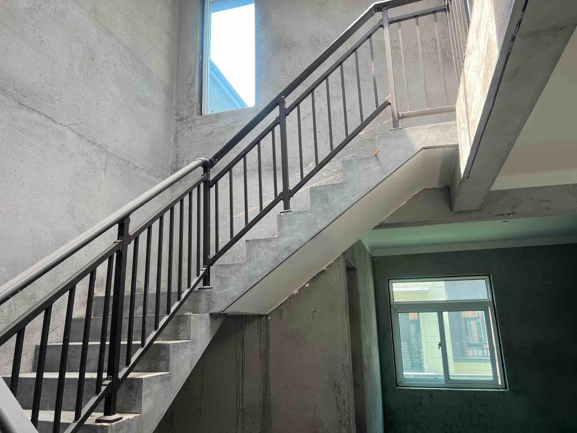 直降60万，祥生观棠府边户联排别墅，大院子，急卖，随十看房，可谈