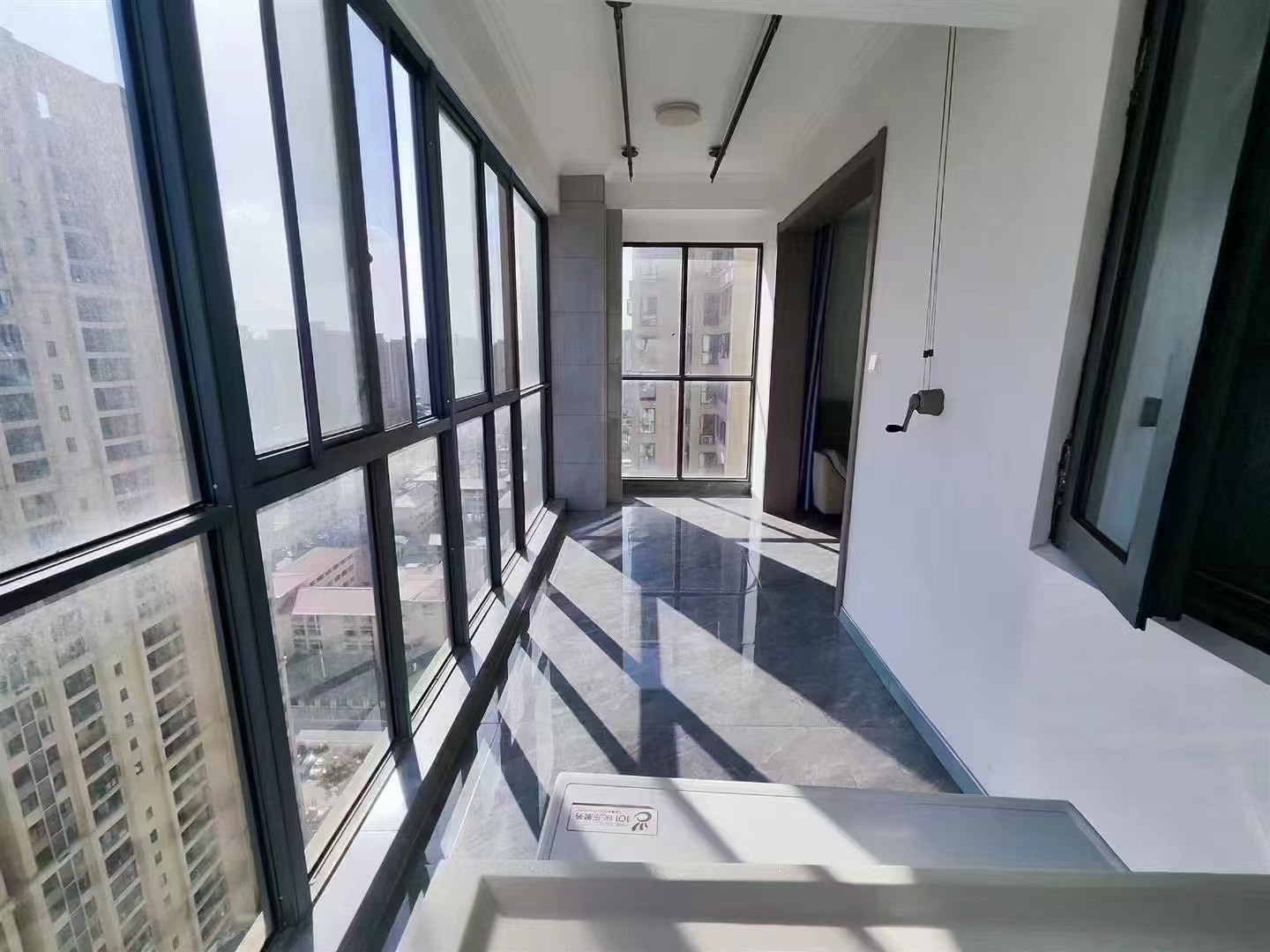 降价了，诚心一口价，城南，森林国际翡冷翠，电梯好楼层，精装三房二卫，下楼就是新二中二小，