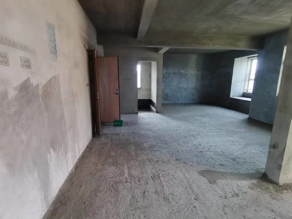 领秀城领秀城毛坯大三房带车位房东诚意出售