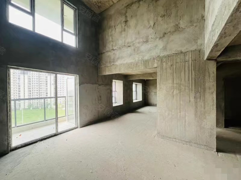 161，蓝天花园，大平层，南北通透，160平带车位，带6米高客厅，3阳台小洋房，一梯一户