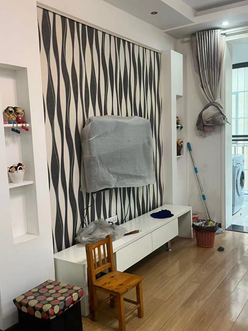 临江雅苑.精装三房.证件满二.看房方便