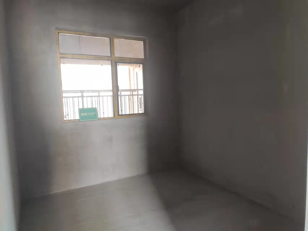 御湖世家全仙桃带湖的小区毛坯三房诚意出售