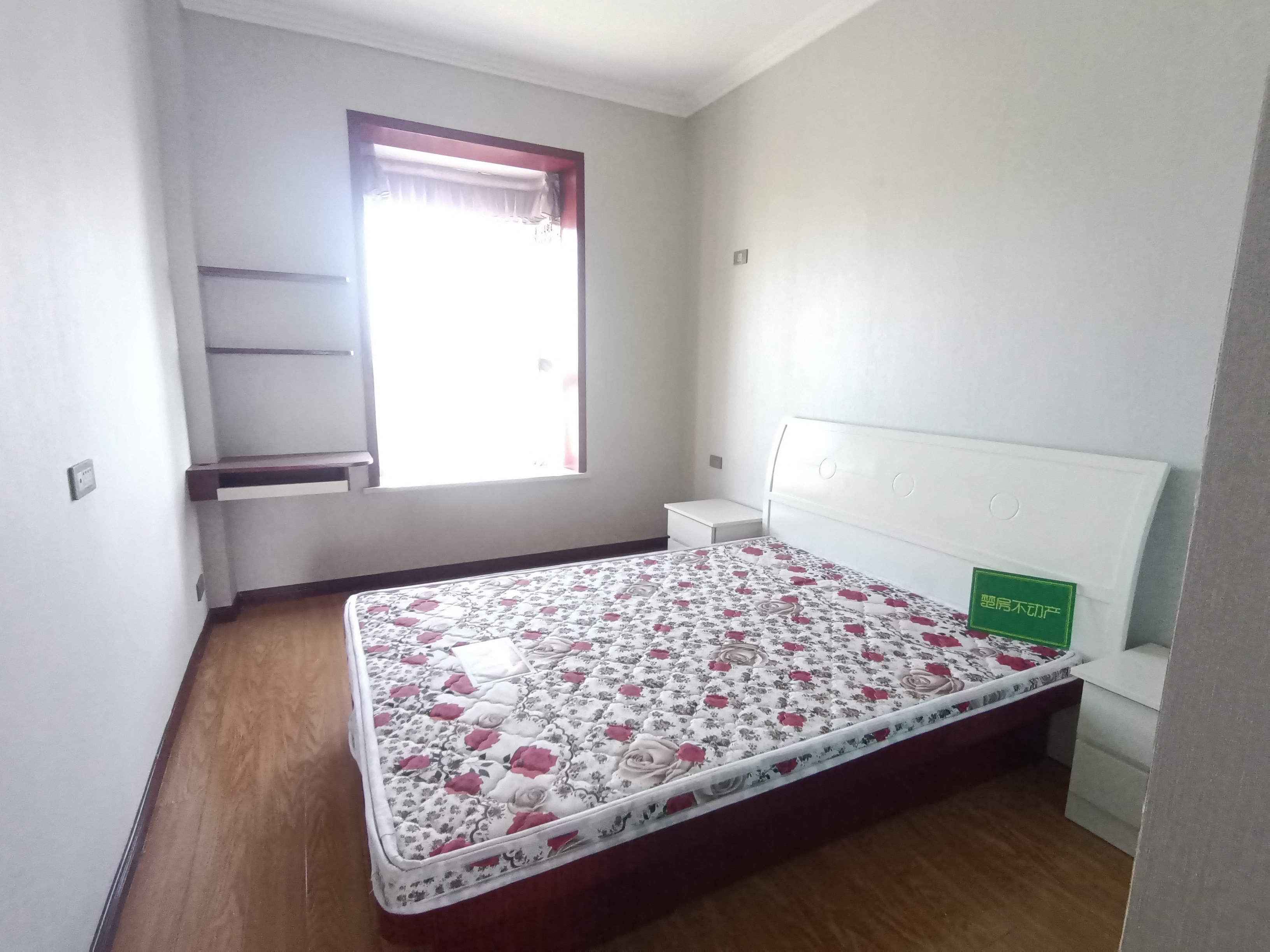 凤凰城圆电梯精装大三房新证