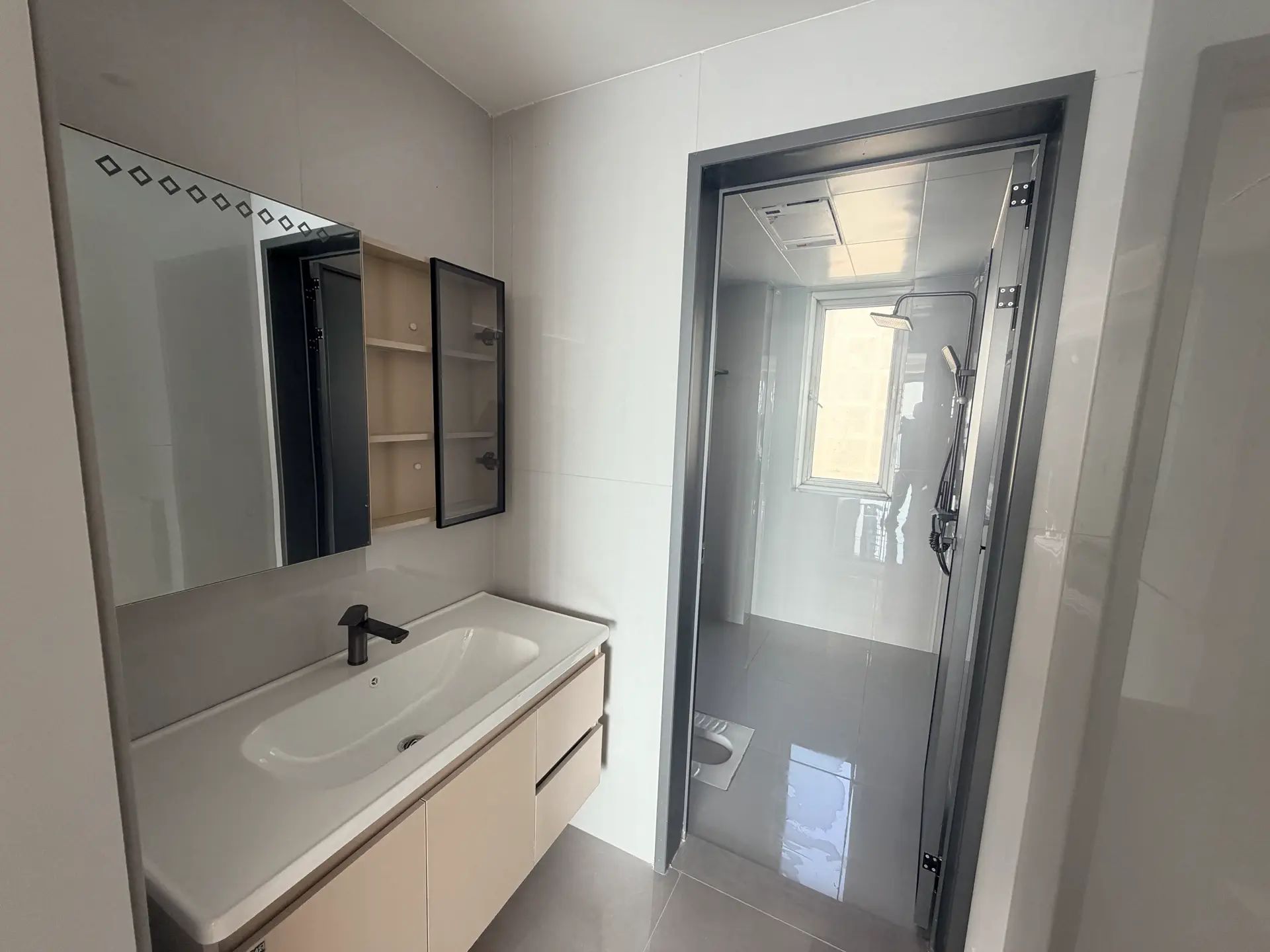 城南，森林国际，精装四房，好楼层，新二中，南北双阳台，证满二，