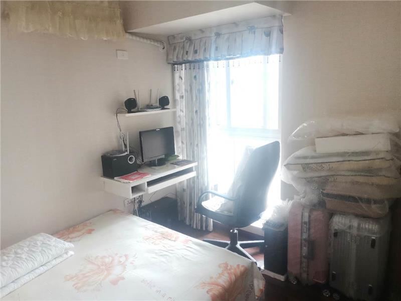  旁圣淘沙国际花园3室2厅电梯房精装采光好