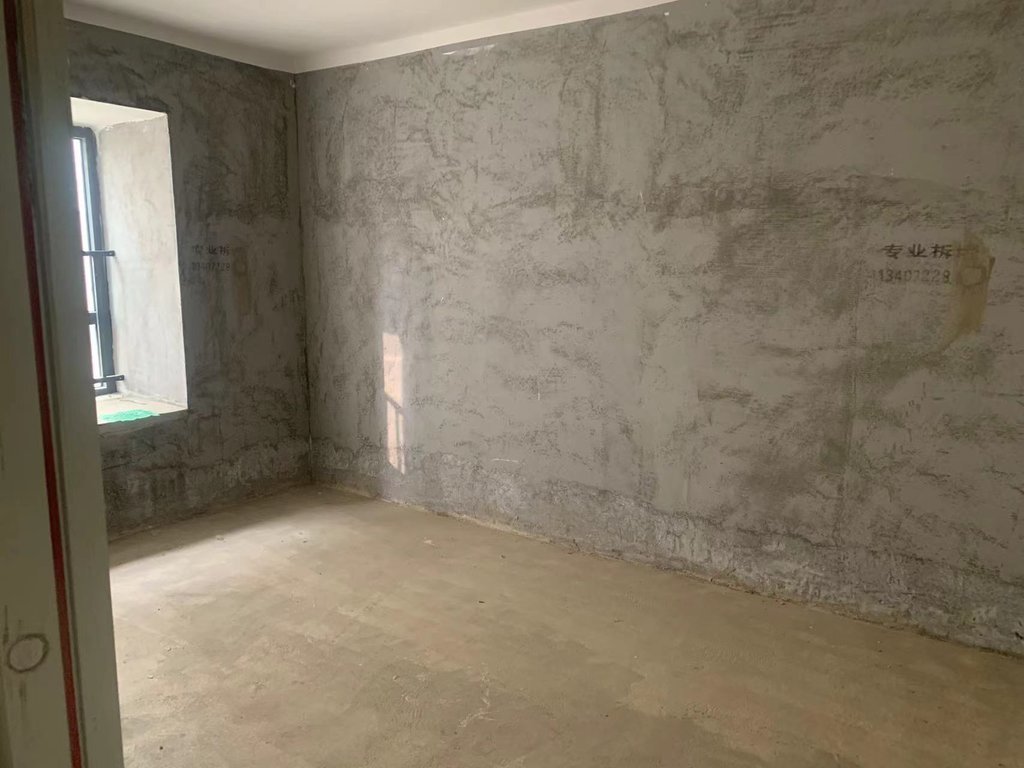 森林国际15年读书不用愁城南盒心楼盘稀缺小三房诚心出售