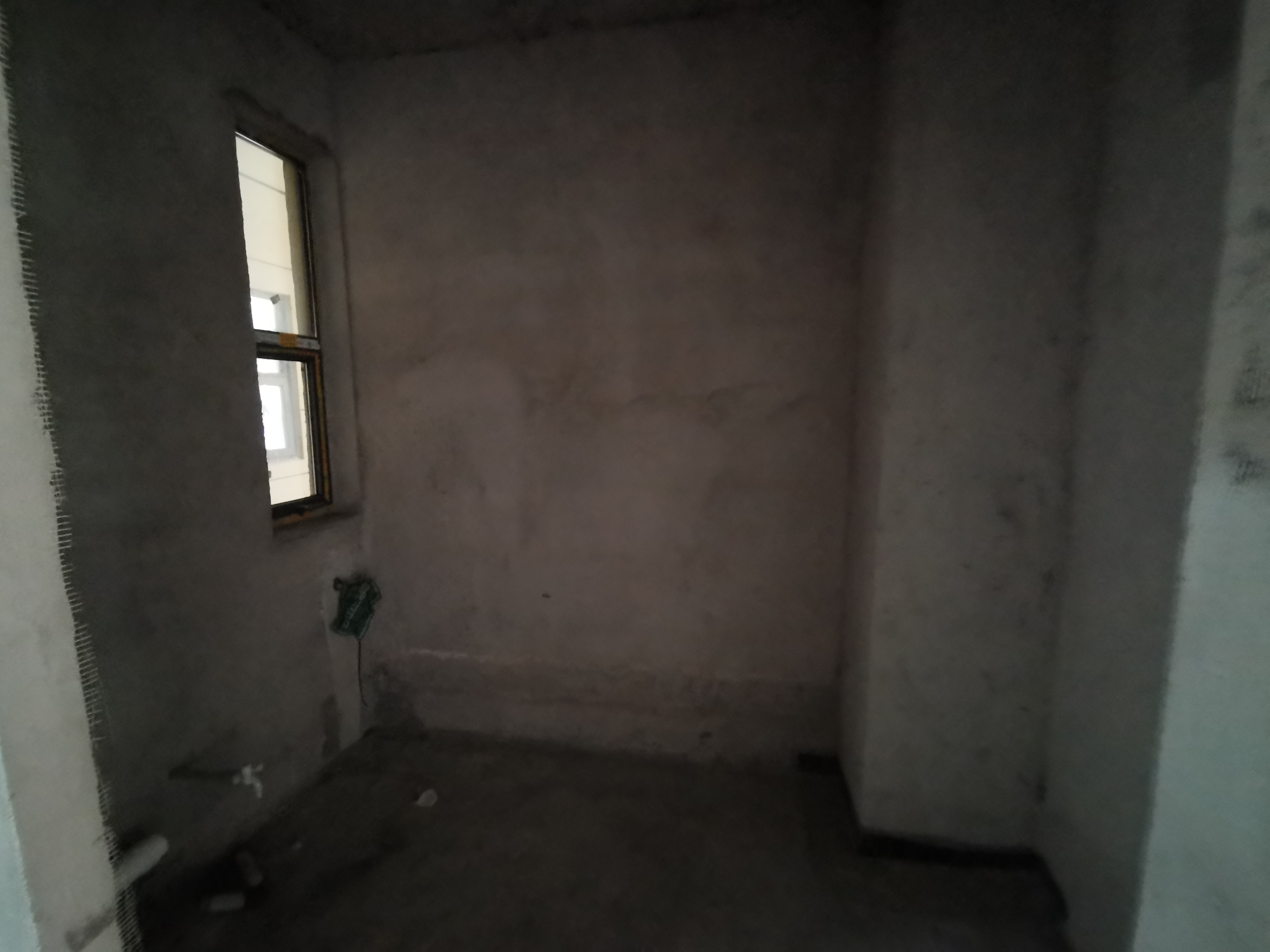 元泰未来城C区毛坯三房两卫单价低于市场价捡漏看房有钥匙急卖