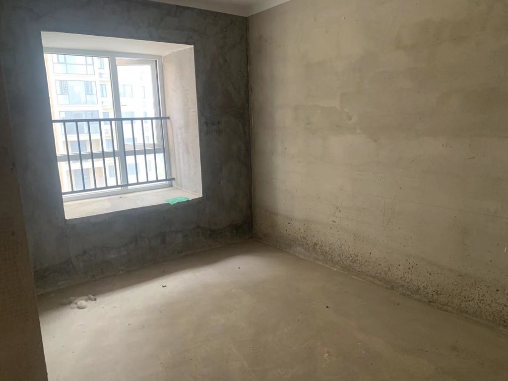 森林国际15年读书不用愁城南盒心楼盘稀缺小三房诚心出售