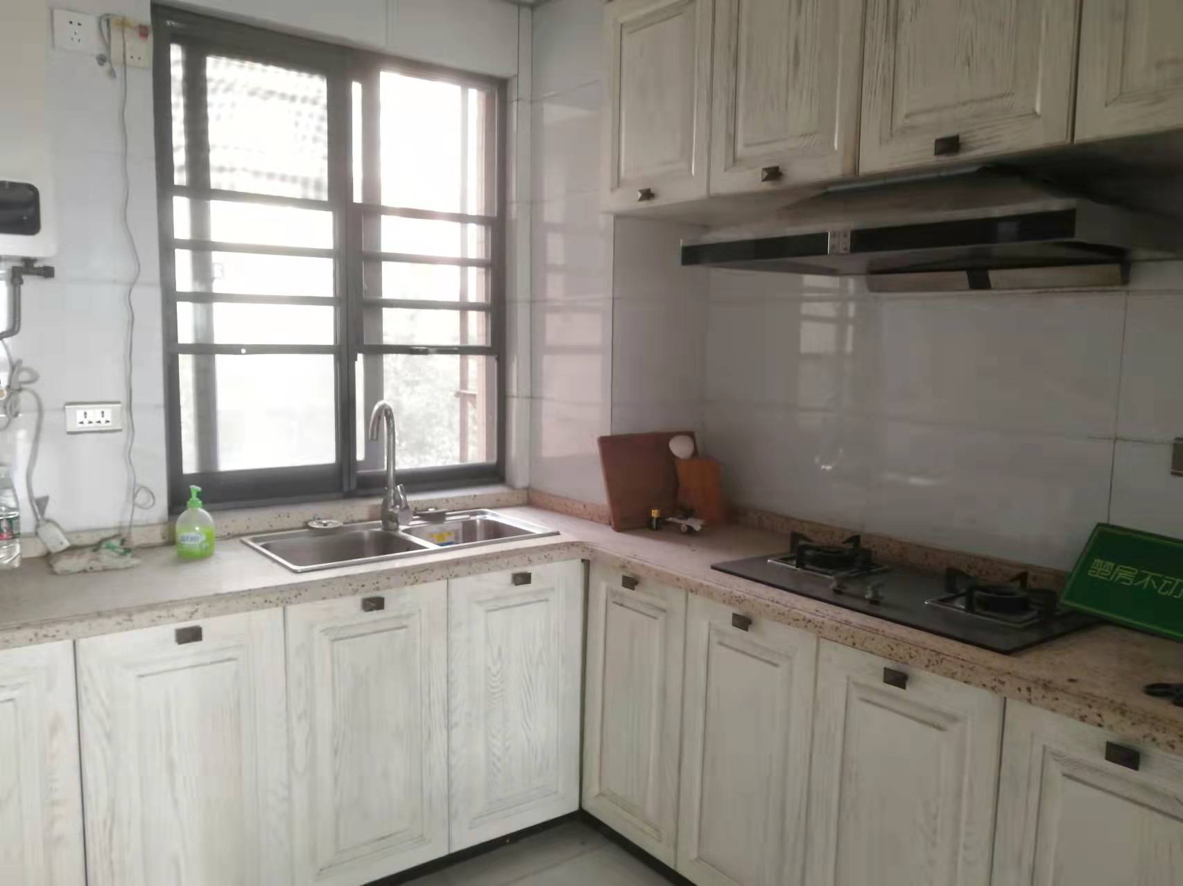 御台公馆南北通透大4房证满2年视野开阔2梯2户小高层只卖毛坯价