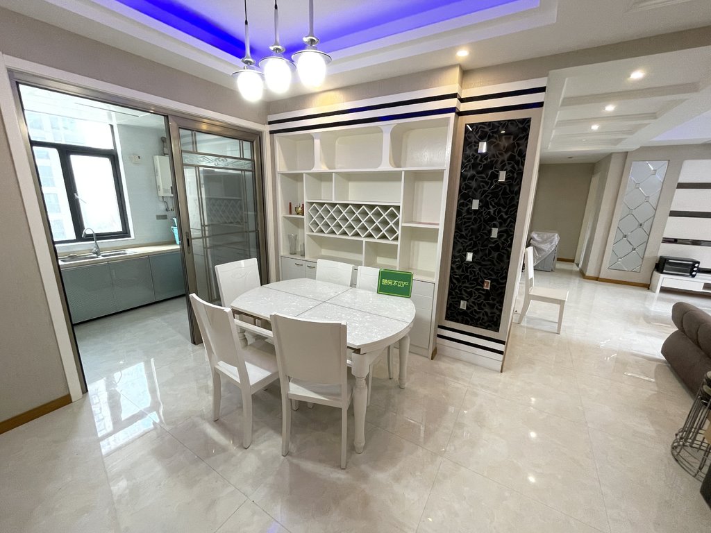 元泰未来城带装修好楼层大阳台赠送面积多新三中城南位置