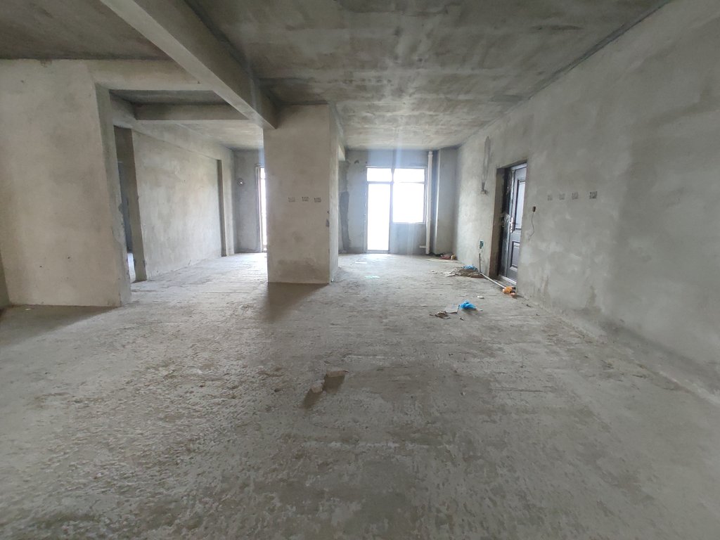 元泰未来城毛坯大平层视野好业主急售