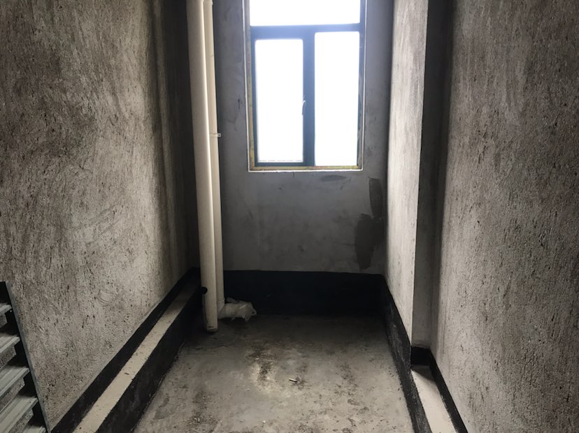 新城壹号三期，证满两年，看房方便