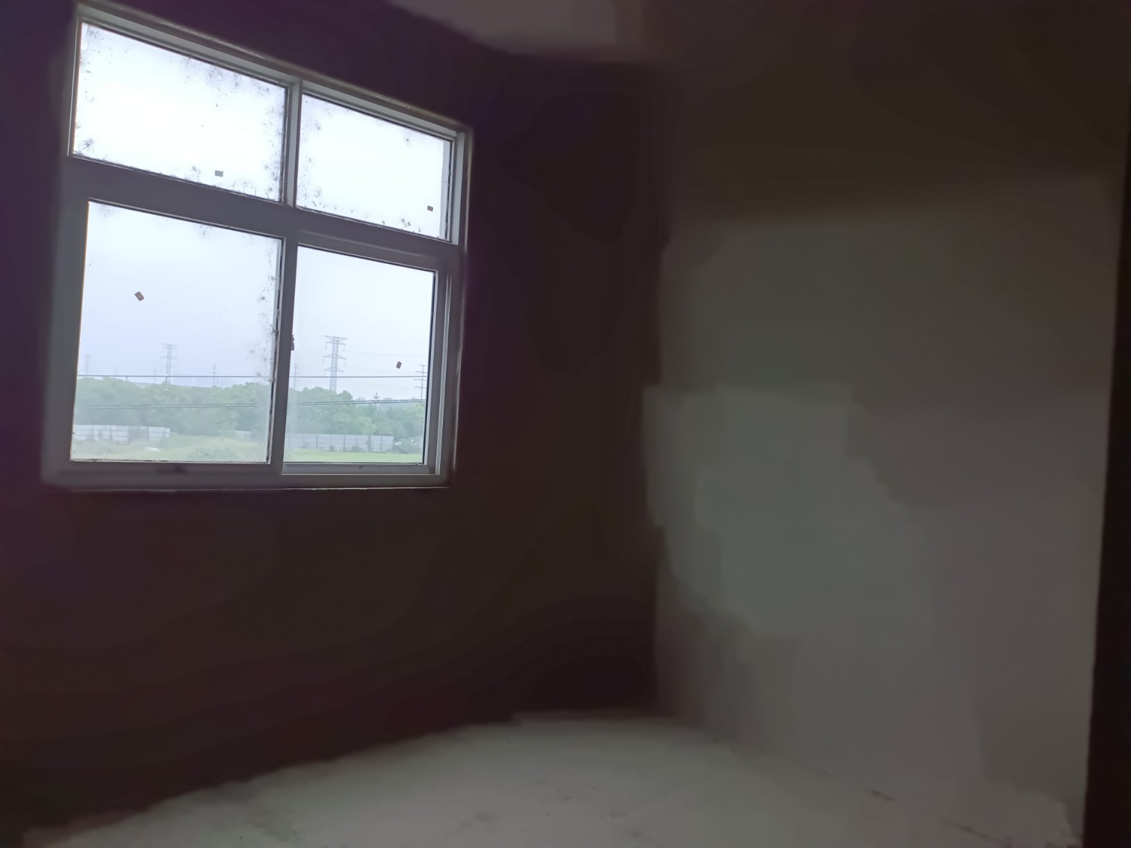 杨岗社区毛坯3室2厅1卫1阳台真漂亮,错层设计真时尚，送地下室