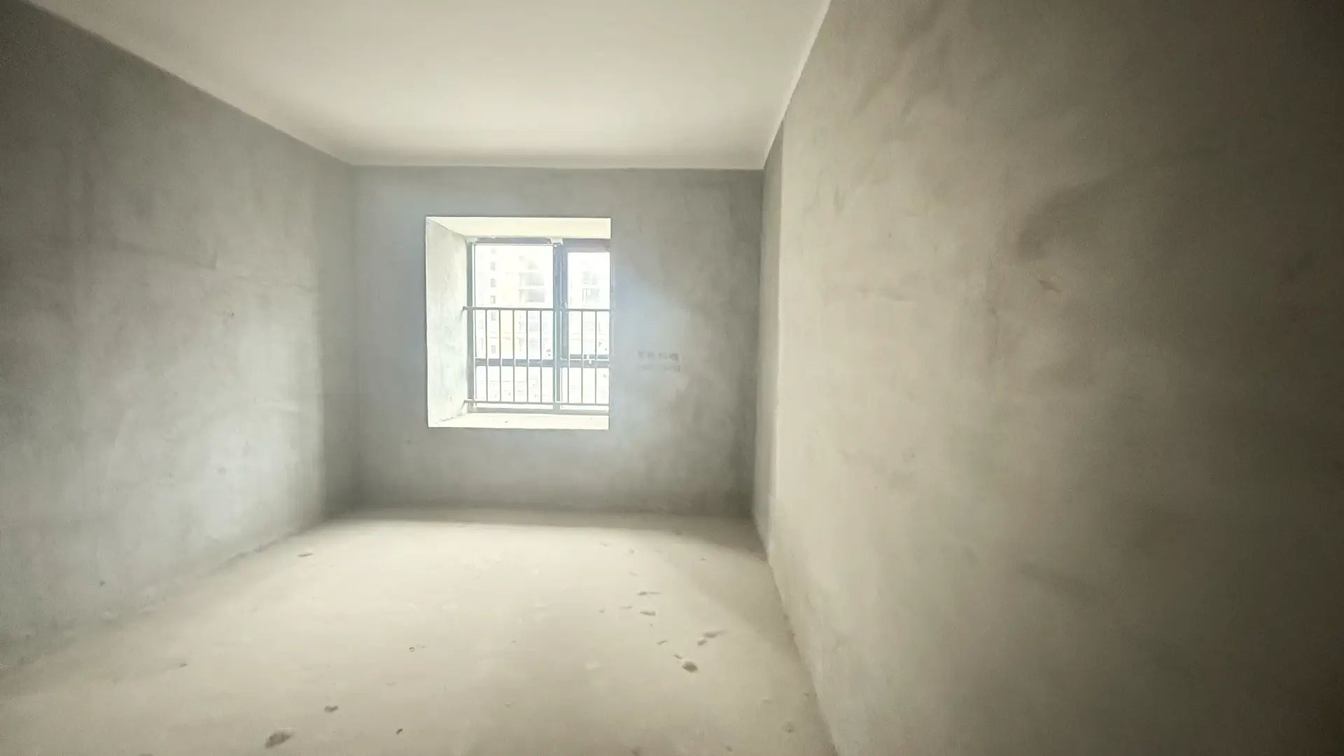 捡漏，新二中二小，森林国际，单价4100，三房，诚心出售