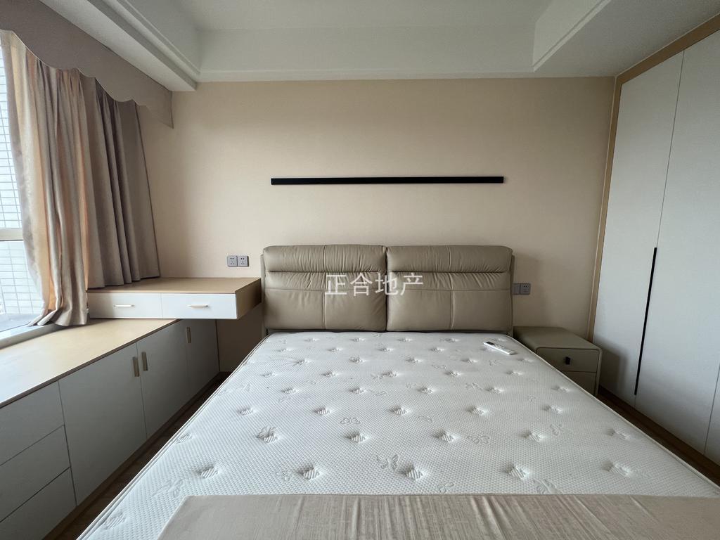 城南，沔阳天泽园，电梯小高层，凤凰楼，精装二房，证满二