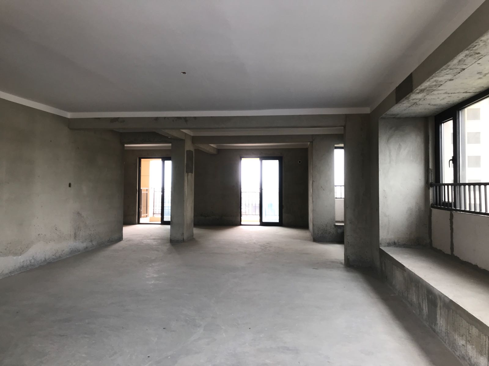 祥生观澜府68万元137.32㎡4室2厅2卫1阳台毛坯