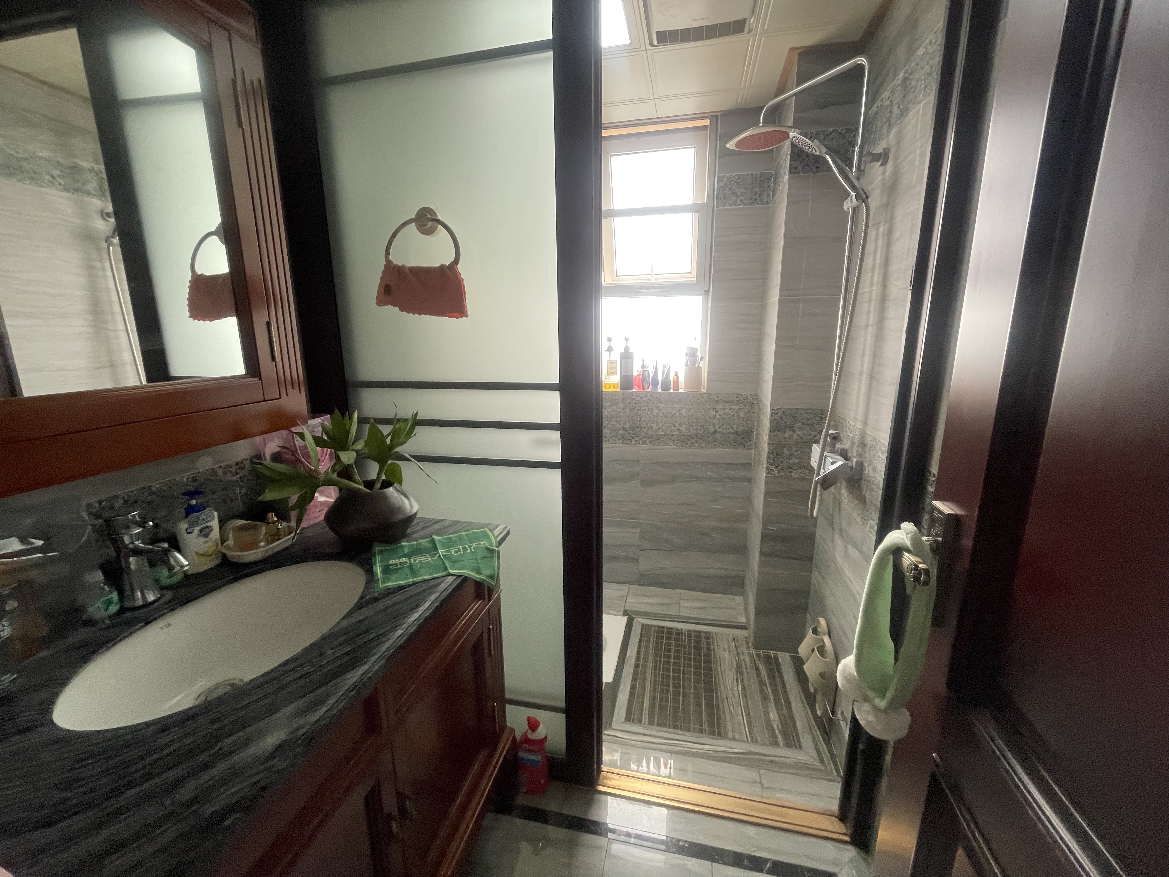 满庭春.中式风格.南北通透.保养好.直接拎包入住.诚意看房